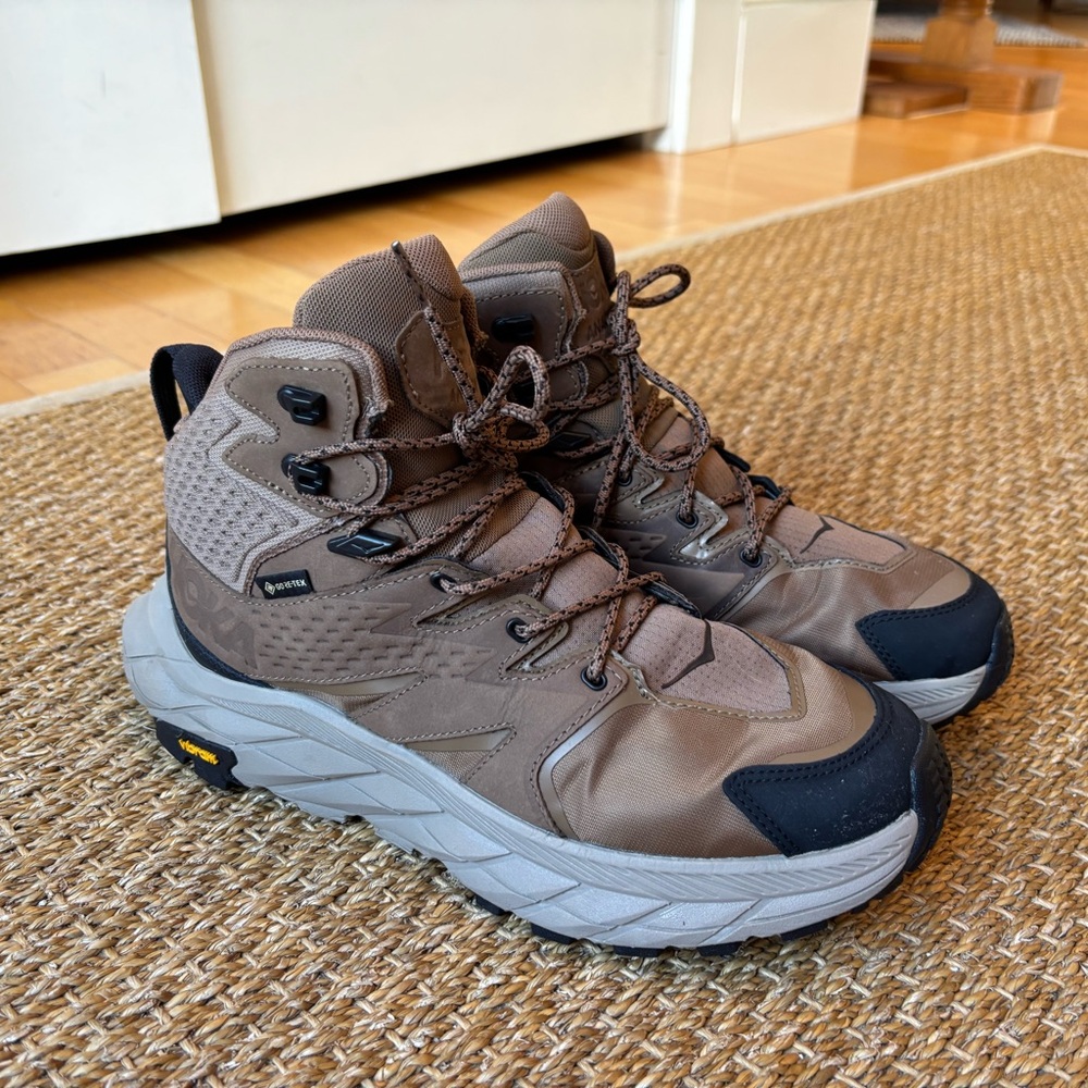 Hoka  Anacapa Gore-Tex Hiking Boots. Size 40 (US womens 9)